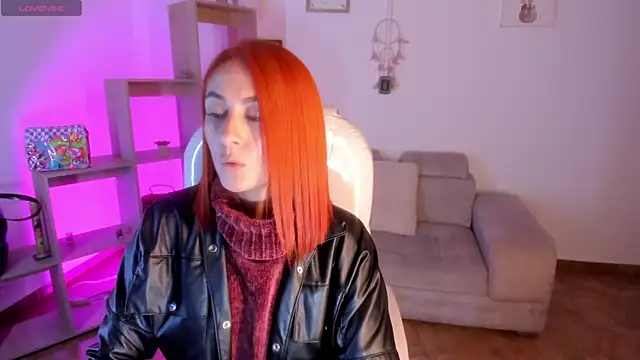 Snapshot of Tiarha chatting on January 2025 04:01:01 AM Tiarha online show from January 2025 04:01:01 AM