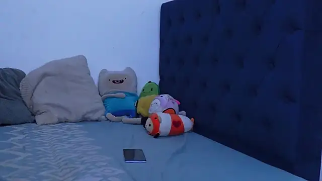 Snapshot of AliciaBasch chatting on October 2025 03:37:02 AM AliciaBasch online show from October 2025 03:37:02 AM