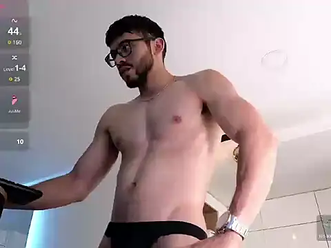 Snapshot of Phantom_Bigger1 chatting on December 2025 03:41:01 PM Phantom Bigger1 online show from December 2025 03:41:01 PM