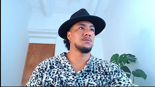 yosoy enzo2020 online show from January 2025 09:25:02 AM