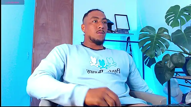 yosoy enzo2020 online show from February 2025 07:41:01 PM