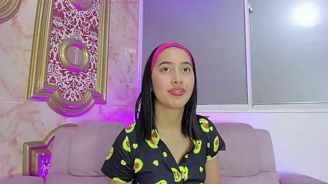 valentina cortes72 online show from December 2024 11:03:02 PM