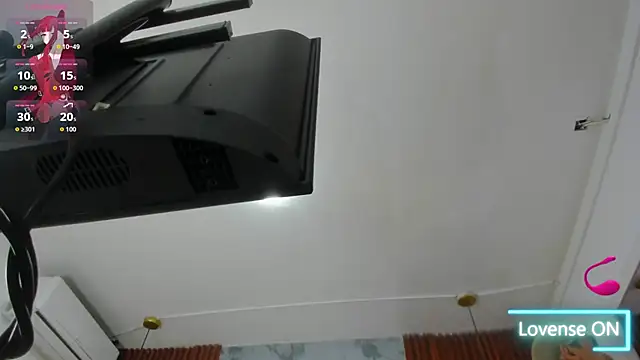 Snapshot of Margarethlex chatting on October 2025 04:20:02 AM Margarethlex online show from October 2025 04:20:02 AM