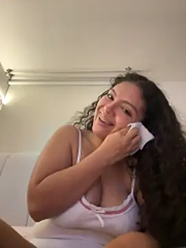 Snapshot of Nathcurly_ chatting on November 2025 04:02:02 AM Nathcurly online show from November 2025 04:02:02 AM