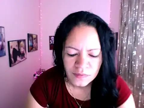 Cristal w online show from January 2025 02:25:02 PM
