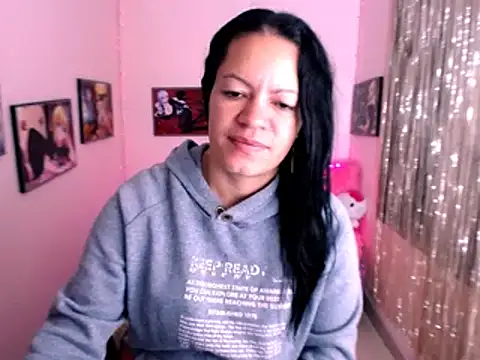 Cristal w online show from January 2025 12:35:01 PM