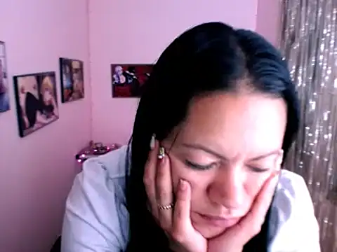 Cristal w online show from January 2025 04:57:01 PM