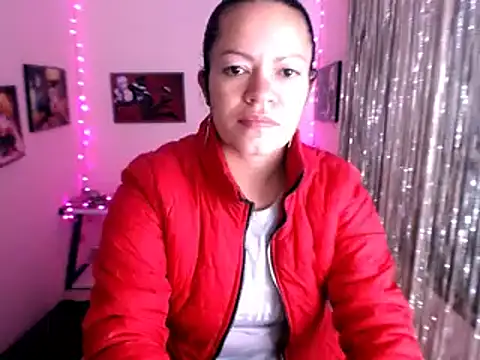 Cristal w online show from January 2025 12:29:02 PM