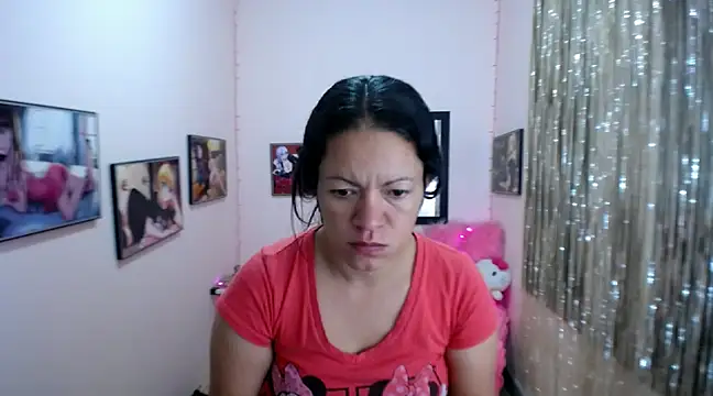 Cristal w online show from February 2025 04:09:02 PM