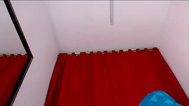 Lila Pinky online show from January 2025 08:31:02 PM