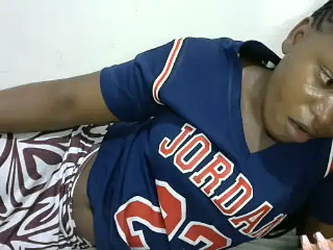 slender-qwene online show from February 2025 07:47:02 AM