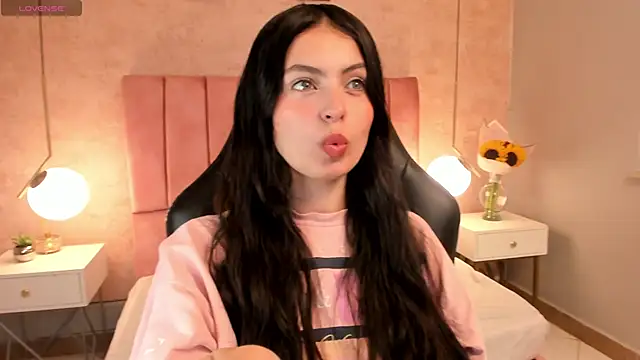 magic fernanda online show from March 2025 09:05:02 PM