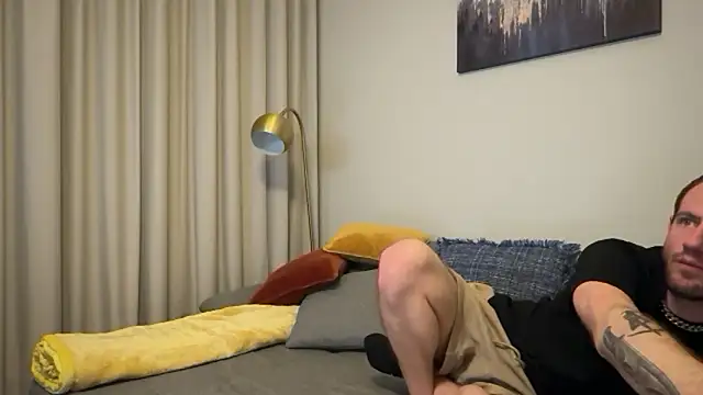 Snapshot of KingCal205 chatting on September 2025 09:19:02 PM KingCal205 online show from September 2025 09:19:02 PM