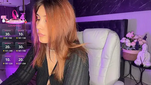 XtraHotX online show from October 2025 01:12:02 AM