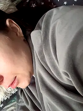 Snapshot of ellie_ssexy chatting on October 2025 04:20:02 AM ellie ssexy online show from October 2025 04:20:02 AM