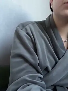 Snapshot of ellie_ssexy chatting on October 2025 04:12:01 AM ellie ssexy online show from October 2025 04:12:01 AM