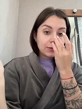 Snapshot of ellie_ssexy chatting on October 2025 04:24:01 AM ellie ssexy online show from October 2025 04:24:01 AM