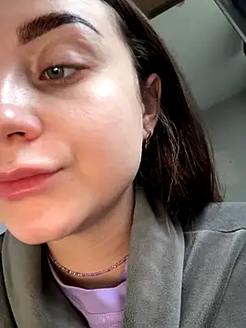 Snapshot of ellie_ssexy chatting on October 2025 04:20:01 AM ellie ssexy online show from October 2025 04:20:01 AM