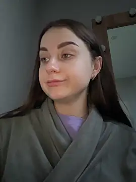 Snapshot of ellie_ssexy chatting on October 2025 04:18:02 AM ellie ssexy online show from October 2025 04:18:02 AM