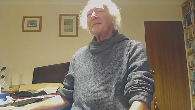WaverlyKernow online show from January 2025 08:09:02 AM