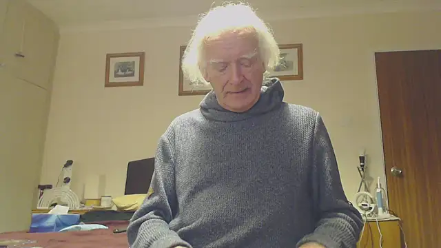 WaverlyKernow online show from January 2025 04:04:02 PM