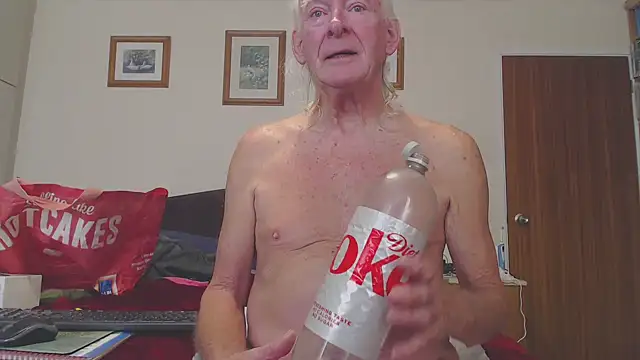 Snapshot of WaverlyKernow chatting on September 2025 01:58:02 PM WaverlyKernow online show from September 2025 01:58:02 PM