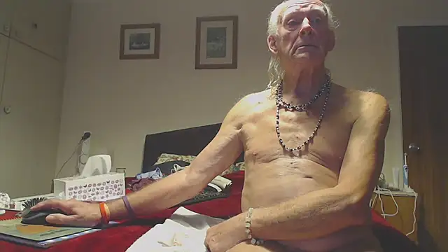 Snapshot of WaverlyKernow chatting on November 2025 03:11:01 PM WaverlyKernow online show from November 2025 03:11:01 PM