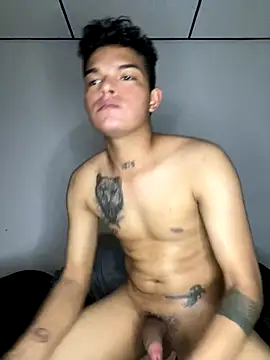 Snapshot of marlon_s chatting on October 2025 04:24:01 AM marlon s online show from October 2025 04:24:01 AM