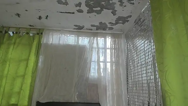 Snapshot of Megan_Miles02 chatting on January 2025 11:06:01 PM Megan Miles02 online show from January 2025 11:06:01 PM