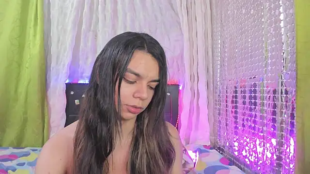 Snapshot of Megan_Miles02 chatting on February 2025 07:40:01 AM Megan Miles02 online show from February 2025 07:40:01 AM