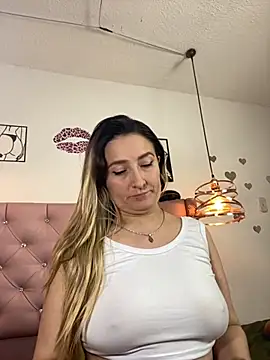 antonella87 online show from October 2025 11:35:01 PM