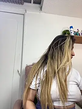 antonella87 online show from October 2025 09:04:01 PM