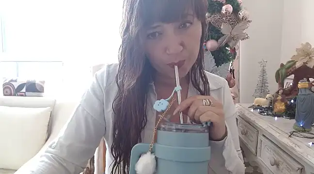 Snapshot of tata_laima__ chatting on December 2024 12:49:01 PM tata laima online show from December 2024 12:49:01 PM