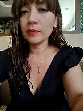 Snapshot of tata_laima__ chatting on October 2025 02:12:02 PM tata laima online show from October 2025 02:12:02 PM