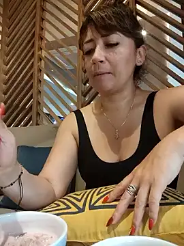 Snapshot of tata_laima__ chatting on October 2025 02:24:02 PM tata laima online show from October 2025 02:24:02 PM