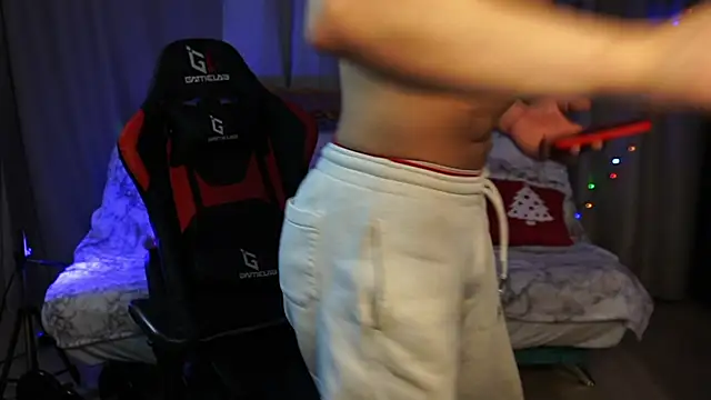 Snapshot of danielkraigforu chatting on February 2025 08:26:02 AM danielkraigforu online show from February 2025 08:26:02 AM