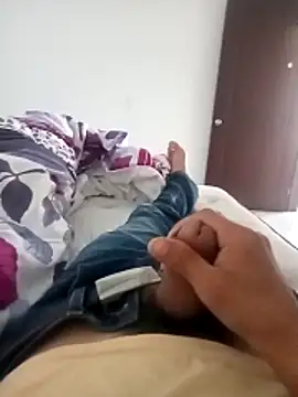 Pedro1997carlis online show from November 2025 04:05:01 PM