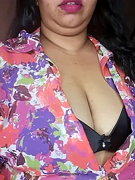 Ravina patil1 online show from January 2025 03:17:02 PM