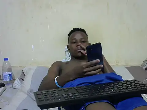 Snapshot of swthairydic chatting on October 2025 02:24:02 PM swthairydic online show from October 2025 02:24:02 PM