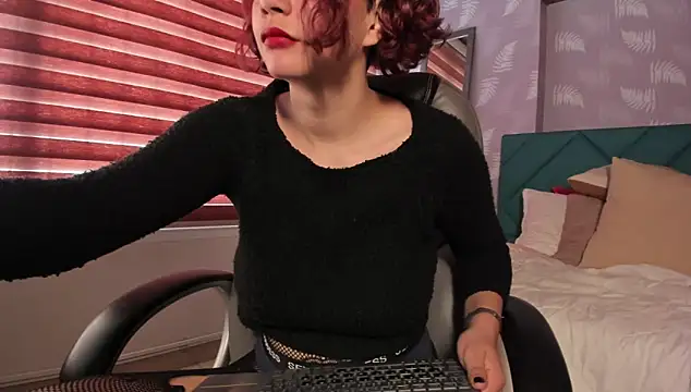 Moony 14 online show from January 2025 05:26:02 PM