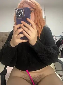 AmandaSLE online show from January 2025 10:40:01 AM