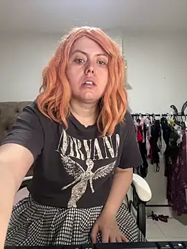 AmandaSLE online show from February 2025 05:37:01 PM