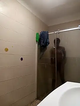 Snapshot of alexxssy chatting on November 2025 05:00:01 PM alexxssy online show from November 2025 05:00:01 PM