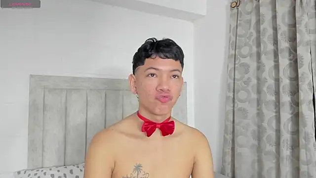 JulianRose 1 online show from December 2024 10:55:02 AM