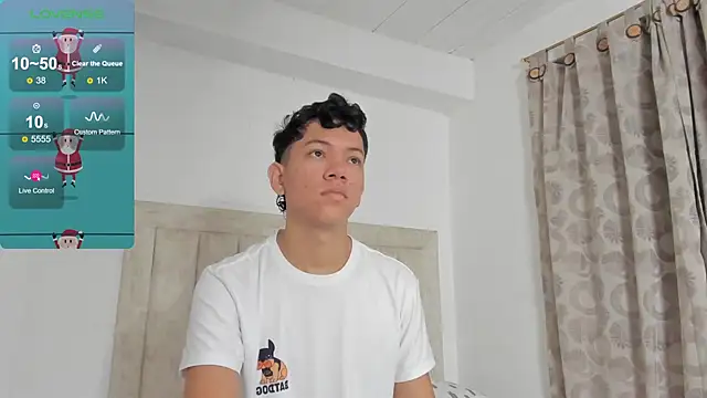JulianRose 1 online show from December 2024 10:53:02 AM