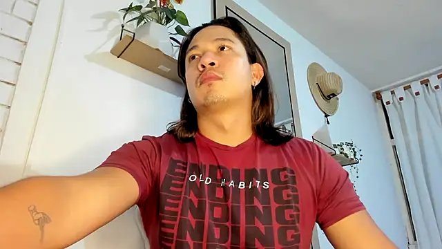 Snapshot of Valerioe chatting on September 2025 03:22:01 AM Valerioe online show from September 2025 03:22:01 AM