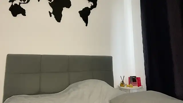 Snapshot of Embersweetbunny chatting on February 2025 01:59:02 PM Embersweetbunny online show from February 2025 01:59:02 PM