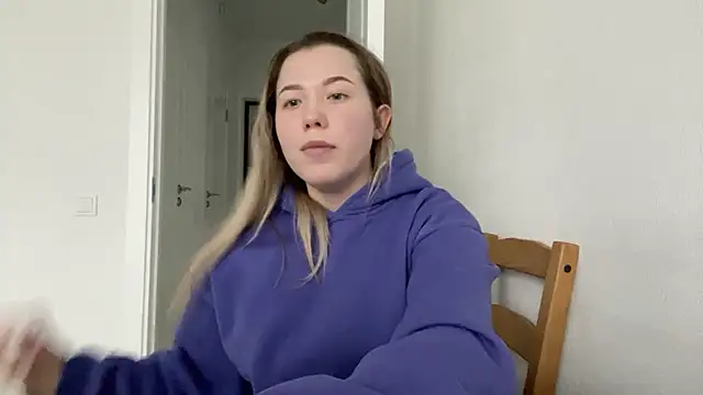 Snapshot of Embersweetbunny chatting on March 2025 02:18:02 PM Embersweetbunny online show from March 2025 02:18:02 PM