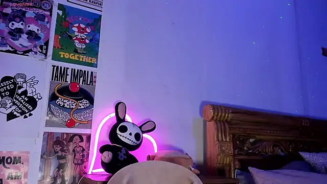 yourrosenrot online show from September 2025 12:59:01 AM