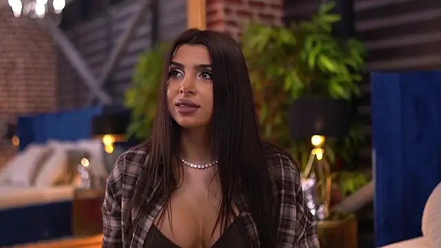 Snapshot of NicoleCellini chatting on October 2025 06:58:02 PM NicoleCellini online show from October 2025 06:58:02 PM